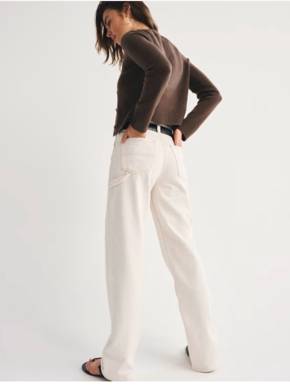 Abercrombie & Fitch Curve Love Mid Rise Slouchy Jeans ecru carpenter wash 25 - Picture 2 of 10